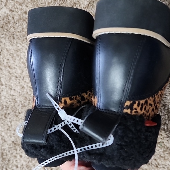 Cole Haan Nantucket Rugged Real Fur Natural Sheep Shearling Women's Booties - Picture 13 of 13